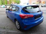 Ford Focus 1.0 EcoBoost Trend Fernlichtass. PDC SpurH - Ford Focus: Trend