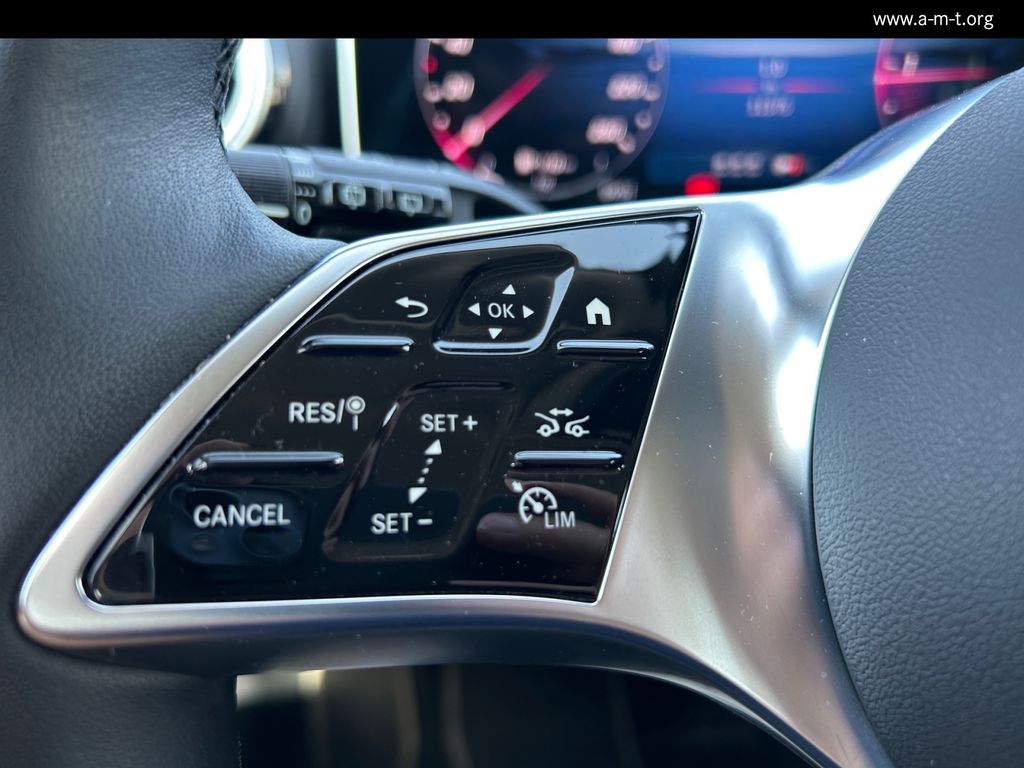 MERCEDES-BENZ C 220