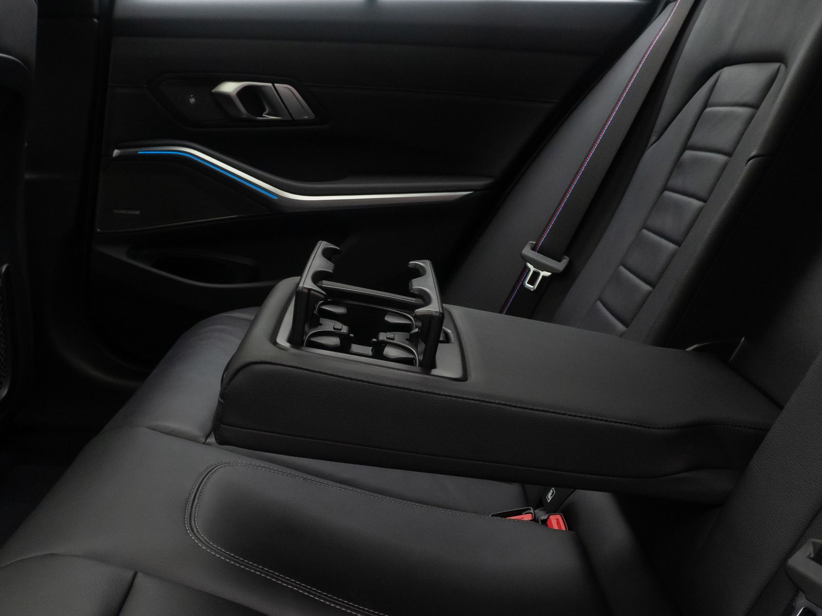 Fahrzeugabbildung BMW M340i xD Panorama 360&deg;HUD DAB H/K Komfort 19Zoll