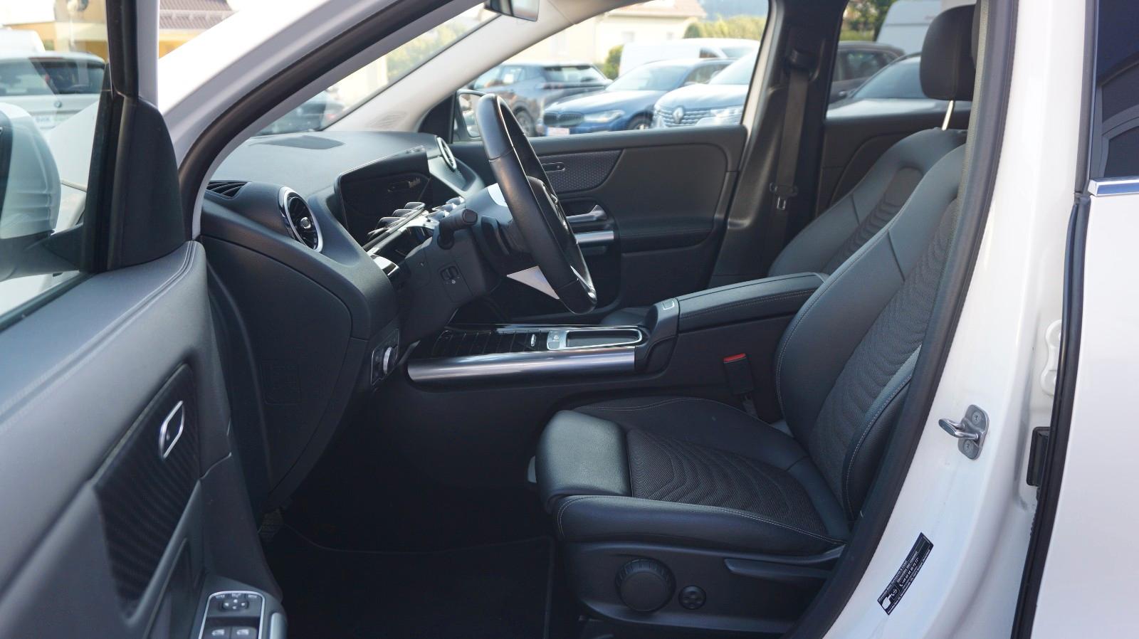 Mercedes-Benz GLA d Progressive Teilleder SHZ VDD Mwst, миниатюра 14