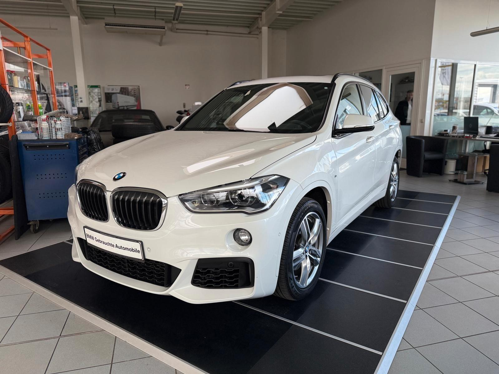 BMW X1 xDRIVE 18 d M PAKET/PANORAMA/NAVI/AUTOMATIK