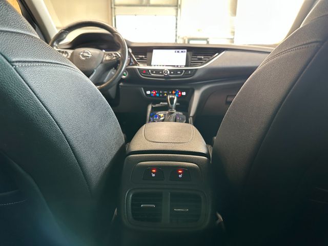MYAUTOCENTER – Gebraucht- und Jahreswagen mit Werkstattservice in Pfaffenhofen Opel Insignia Grand Sport*360°*KEYLESS*LKHZ*LED*