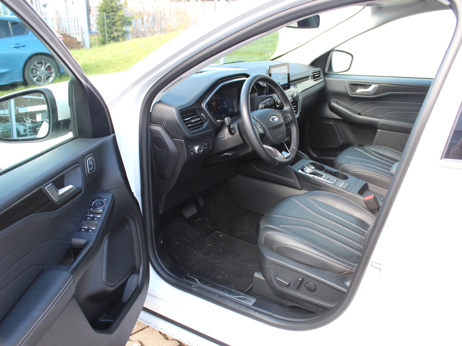 Fahrzeugabbildung Ford Kuga Plug-In Hybrid Vignale 2,5 Duratec