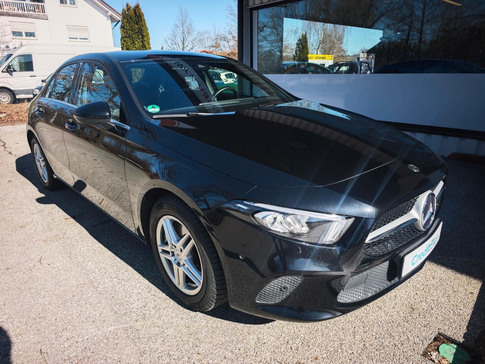 Mercedes-Benz A 180 A Limousine A 180 d*Wide*Burmester