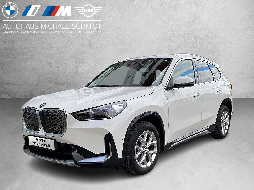 BMW iX1