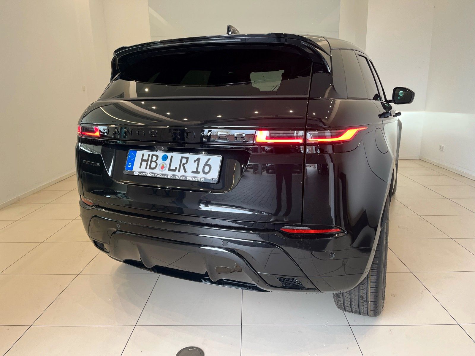 Fahrzeugabbildung Land Rover Range Rover Evoque D165 Dynamic SE Panormadach