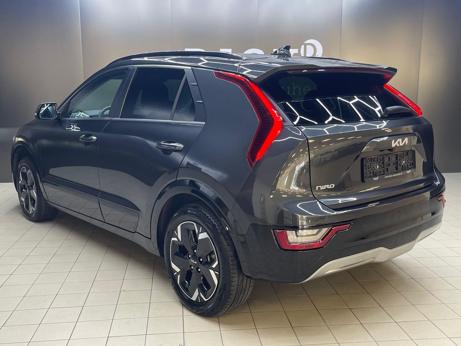 Fahrzeugabbildung Kia e-Niro Spirit LEDER+NAVI+LED+SHZ+H&K+KAM+ACC+WP+