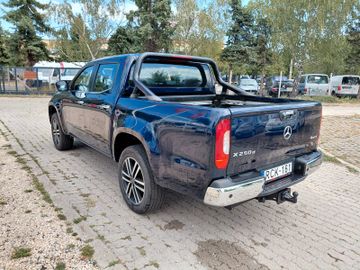 Mercedes X 250 - 9