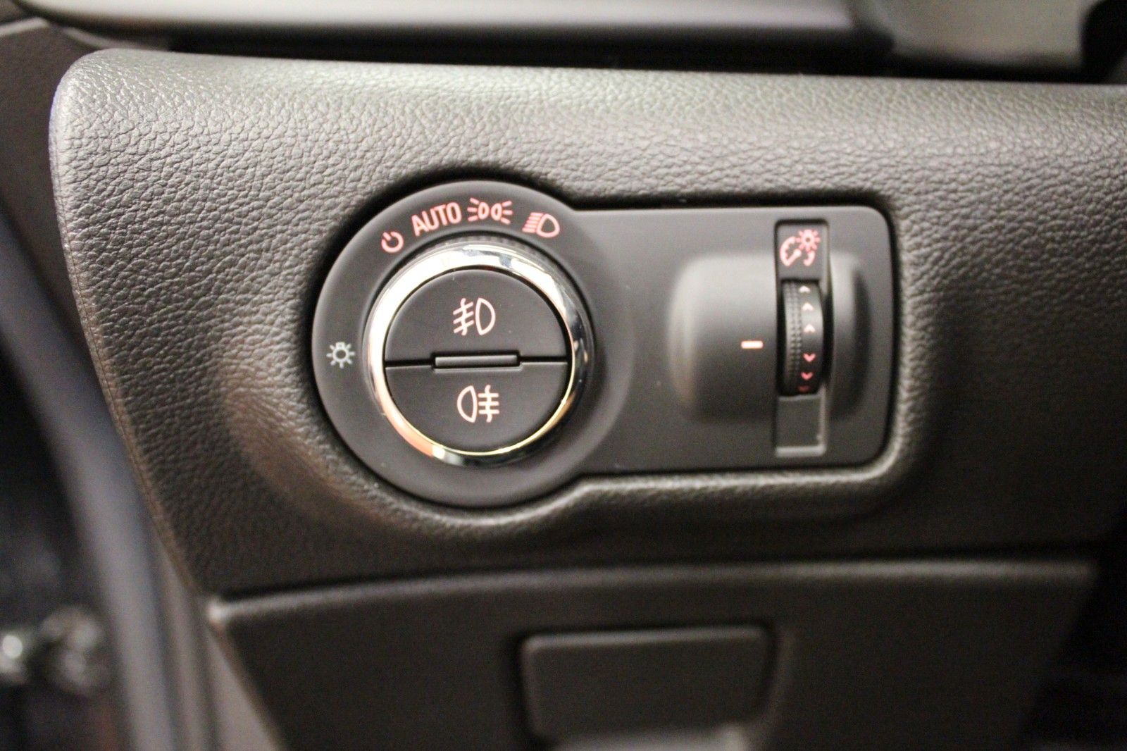 Fahrzeugabbildung Opel Cascada 1.4 Turbo 103kW ecoFLEX Active