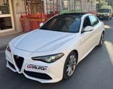 Alfa Romeo Giulia 2.2d 190 CV AT8 TI - Alfa Romeo Giulia Ti mit Diesel-Antrieb