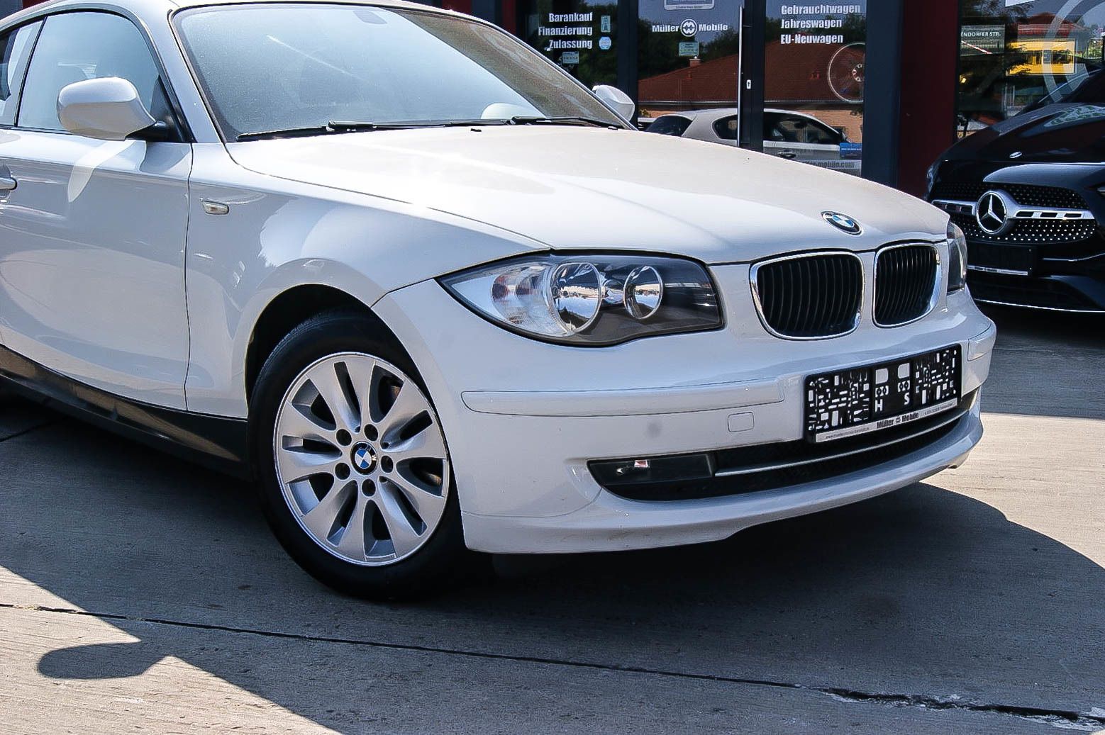 Fahrzeugabbildung BMW 116 d ADVANTAGE KLIMA SIHZG EINPARKHILFE 5-Sitze