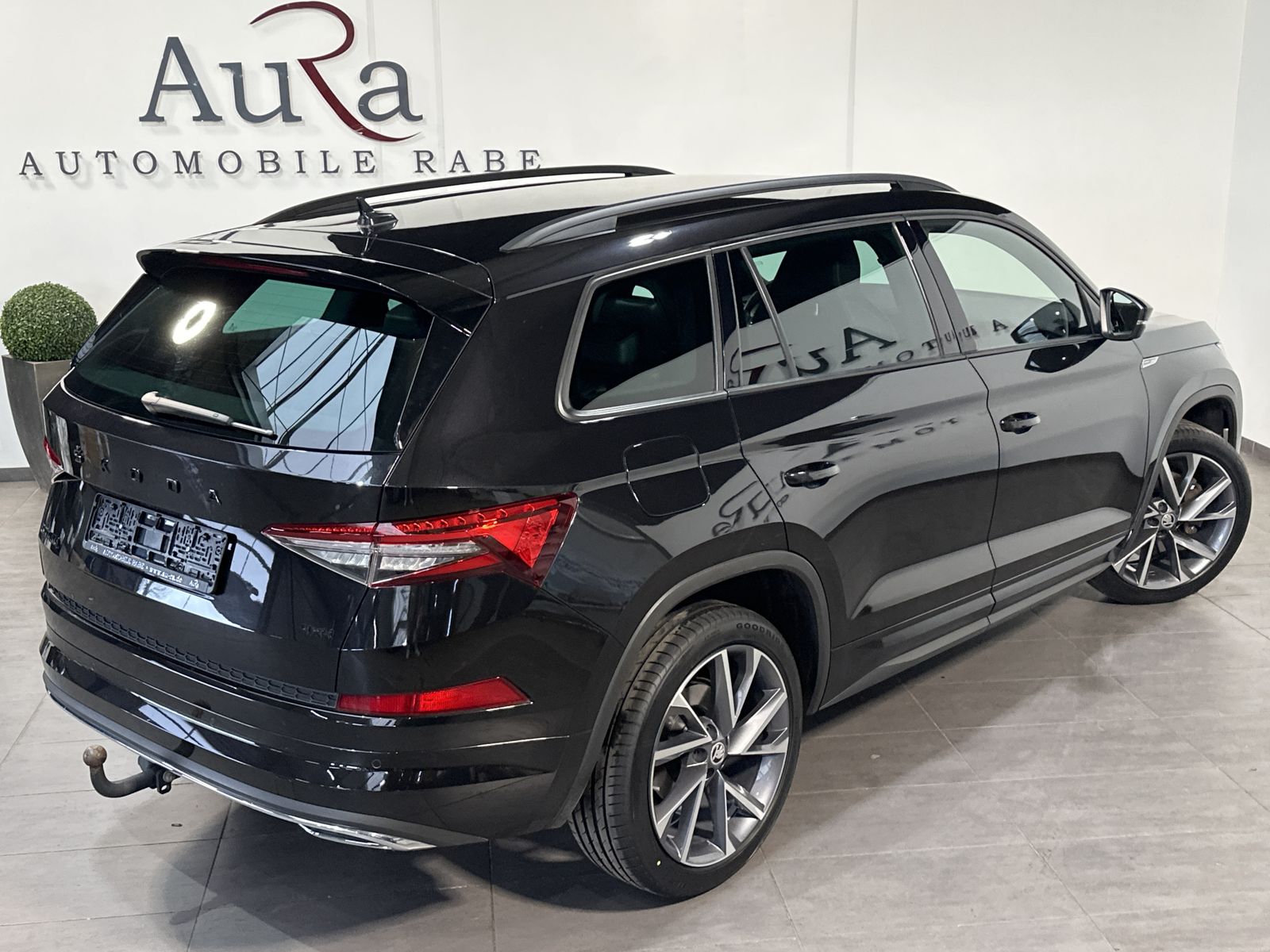 Fahrzeugabbildung SKODA Kodiaq 2.0 TDI 4x4 DSG Sportline NAV+LED+KAM+AHK