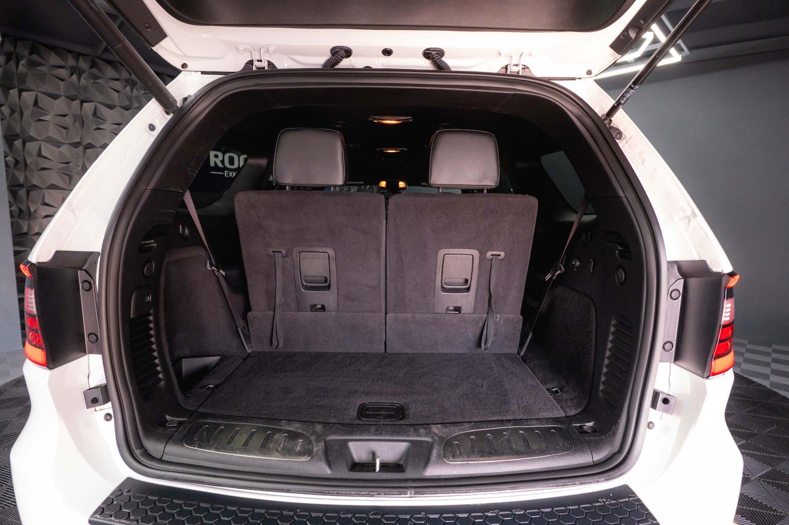 Fahrzeugabbildung Dodge Durango 3.6 V6 GT 4x4 SRT Night-Paket Modell 22