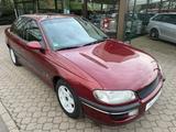 Opel Omega B 2.0 16V - rote Opel Omega