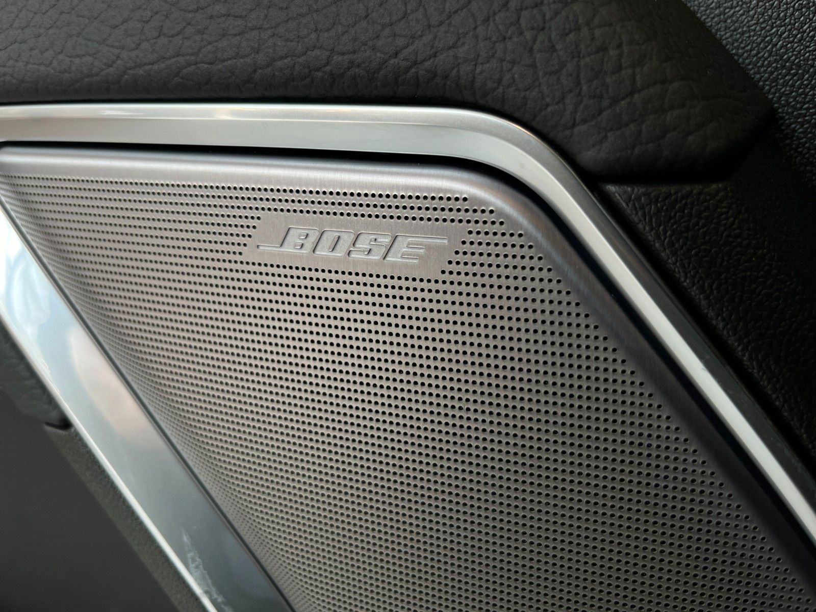 Fahrzeugabbildung GMC Sierra 1500 Denali 6.2 LPG*HeadUp*360°