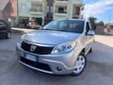 Dacia Sandero 1.48V GPL LAUREATE - Dacia Sandero mit LPG-Antrieb: 1.4
