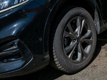 Ford Kuga 2.5 Plug-In Hybrid ST-Line Stauassistent