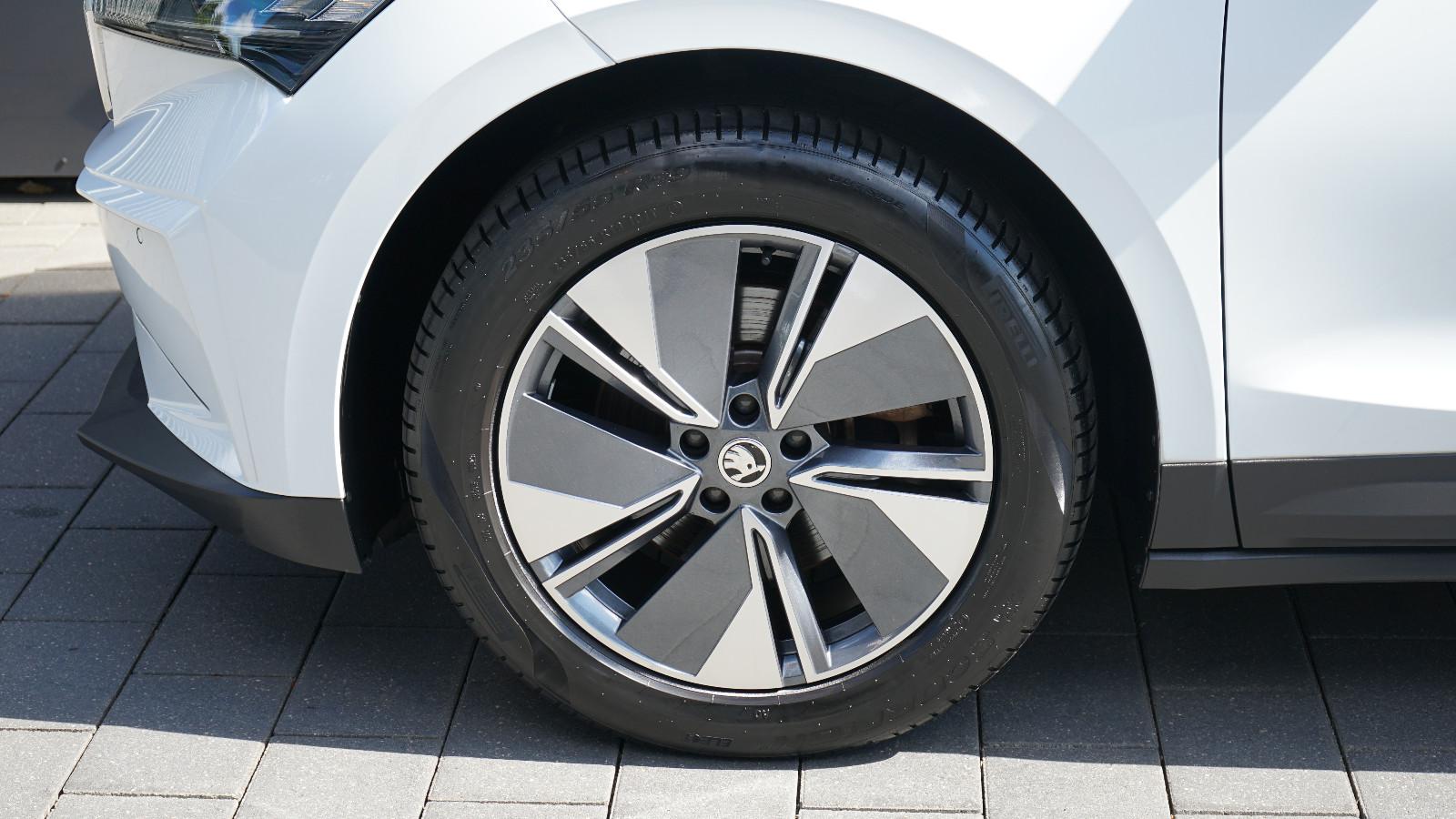 Skoda ENYAQ IV 60 LOFT*T-LEDER*LED*19 ZOLL*NAVI