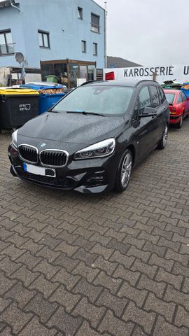 BMW 218i Gran Tourer M-Paket /AHK/Klima/LED/SHZ/PDC