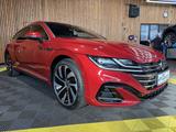 Volkswagen Arteon 1.4 eHybrid SB. R-Line *Navi*IQ*Kam*Pano* - mit Hybrid-Antrieb: Rot, Kombi