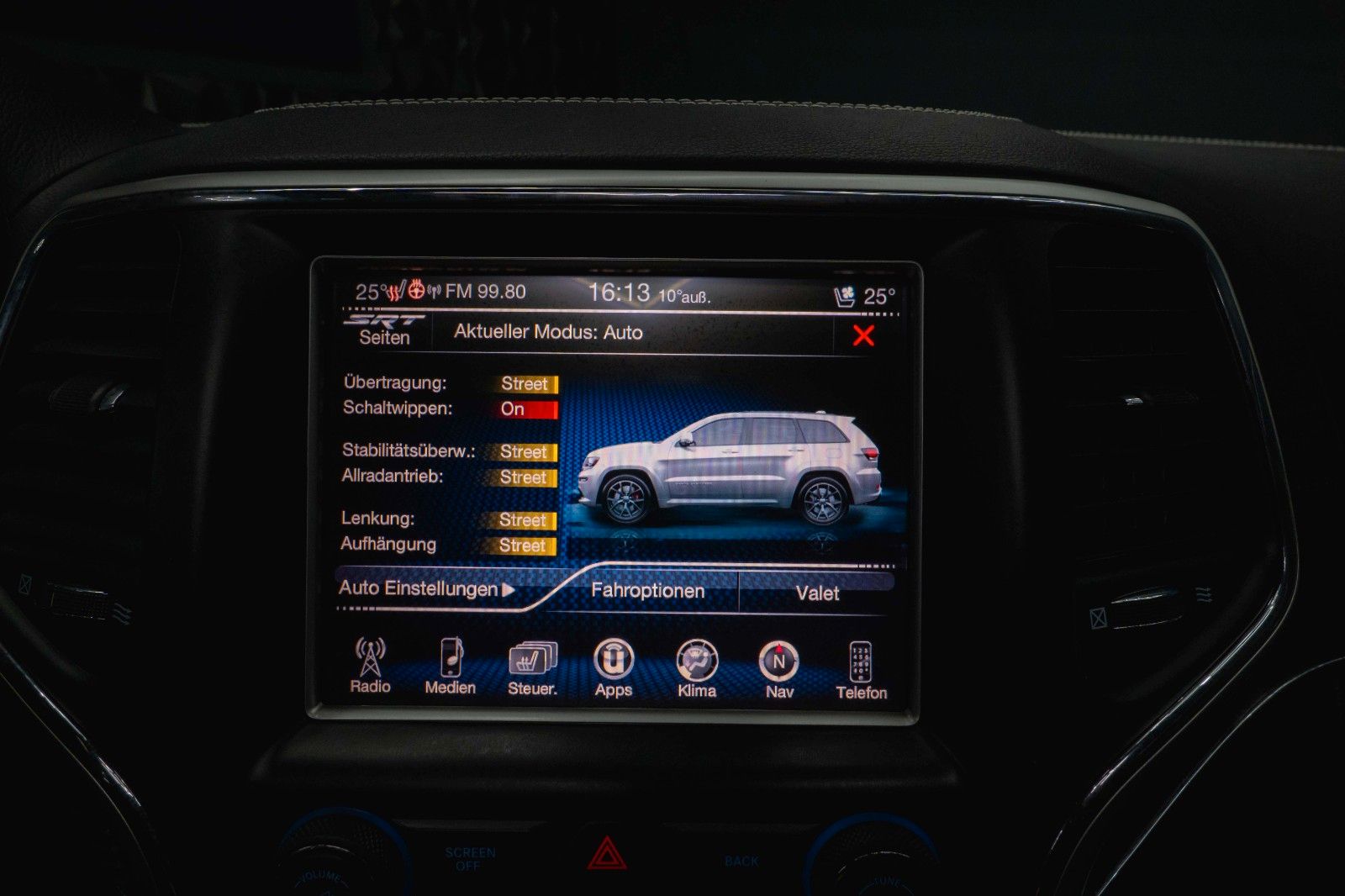 Fahrzeugabbildung Jeep Grand Cherokee 6.4 SRT V8 *Unfallfrei*Pano*COC*