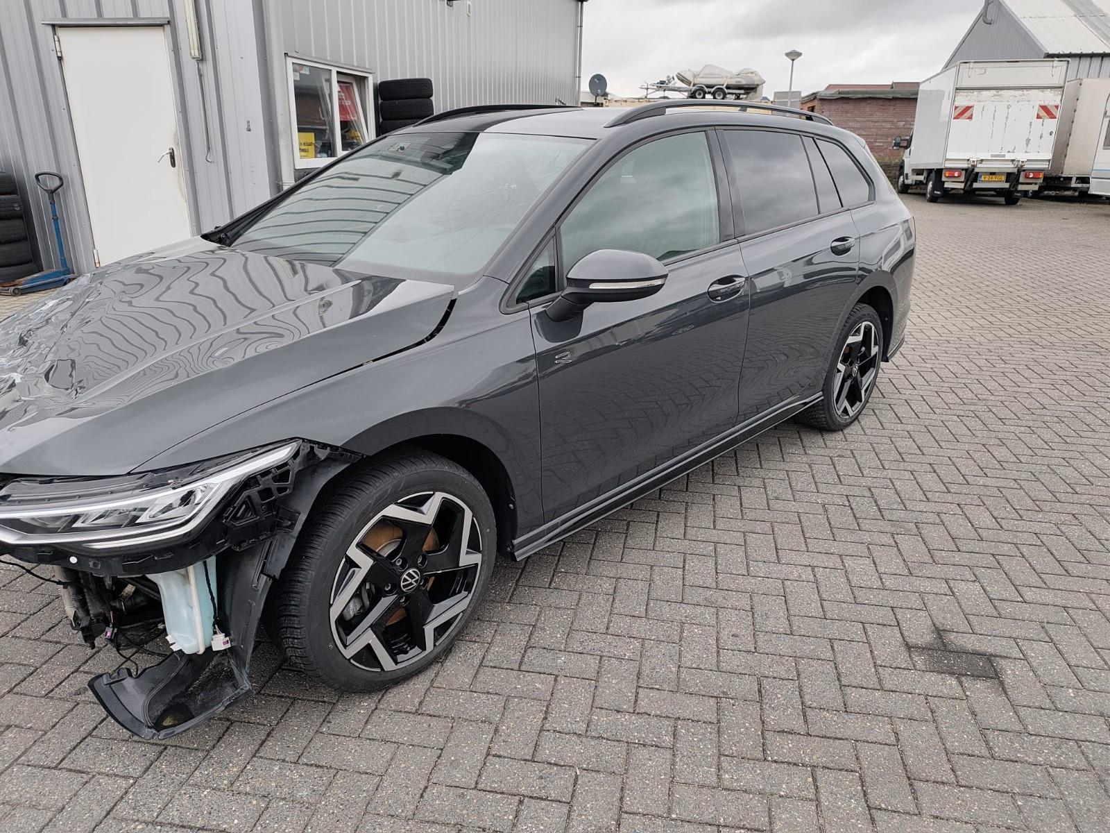 Volkswagen Golf 2.0 TDI SCR 110kW DSG R-Line Variant