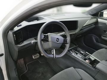 Fotografie 5 des Opel Astra 1.2 Turbo Automatik Ultimate