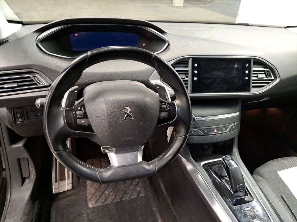 Fahrzeugabbildung Peugeot 308 SW Allure 1.5D NAVI/LED/PDC/ALU/DAB