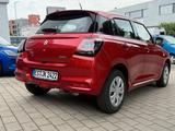 Suzuki Swift 1.2 HYBRID MT Club, ALLRAD, LED, NAVI - mit Benzin-Antrieb: Rot, Kleinwagen