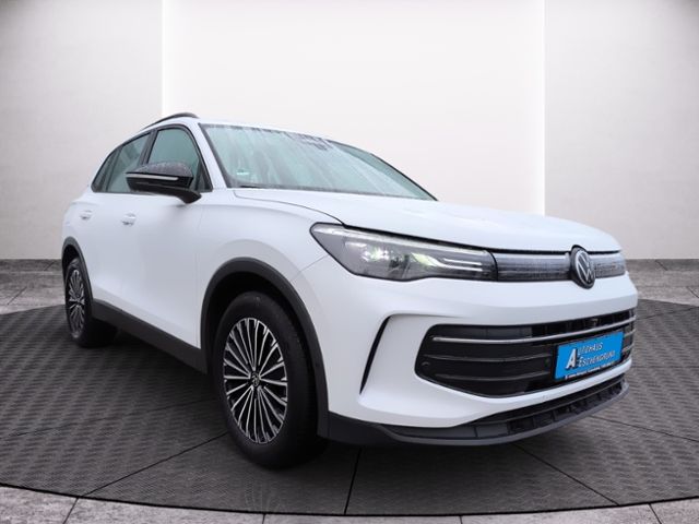 Fahrzeugabbildung Volkswagen Tiguan 1.5 eTSI OPF DSG Goal ACC LED NAVI AREA V