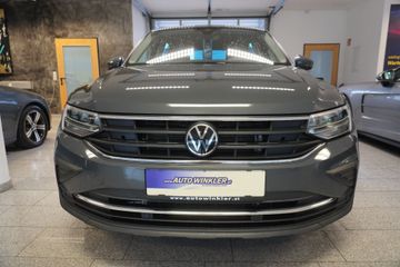 Volkswagen Tiguan - 3