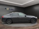 BMW 750i xDrive*StHeiz*B&W*Head-Up*Schiebedach*Laser - graue BMW 750