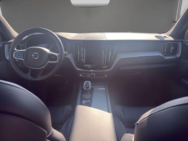 Volvo XC60 Plus Black Edition Recharge Plug-In Hybrid 