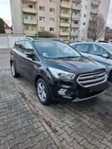 Ford Kuga 1,5 EcoBoost 4x2 110kW Titanium Titanium - Ford Kuga von privat