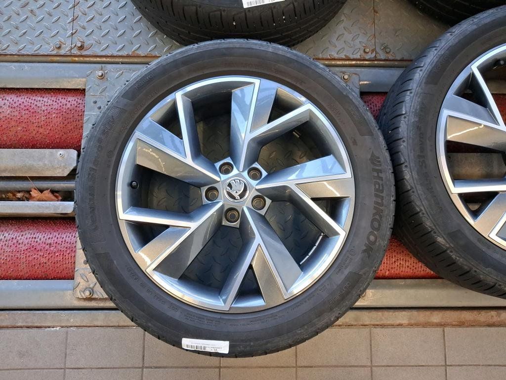 Fahrzeugabbildung SKODA Kodiaq 2.0 TDI Sportline 4x4/AHK/ACC/KAMERA/