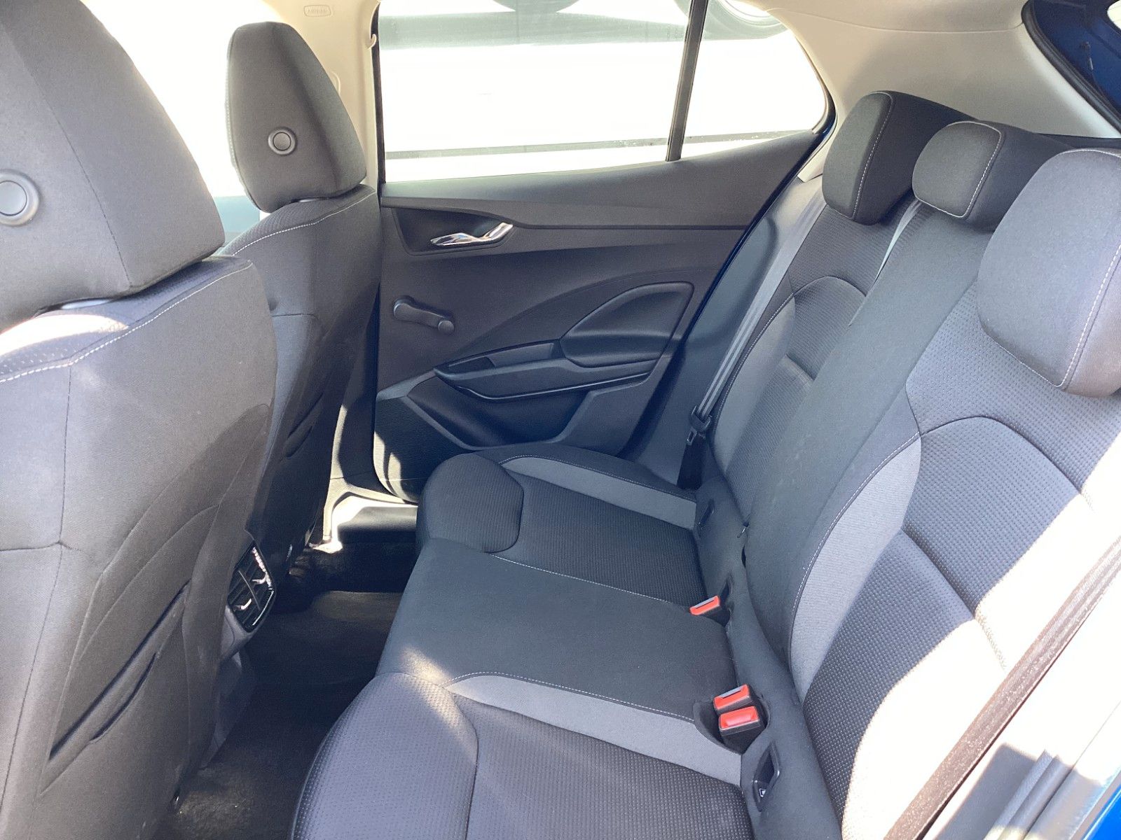 Fahrzeugabbildung SKODA Fabia Tour 1.0 TSI 81 KW 6-Gang