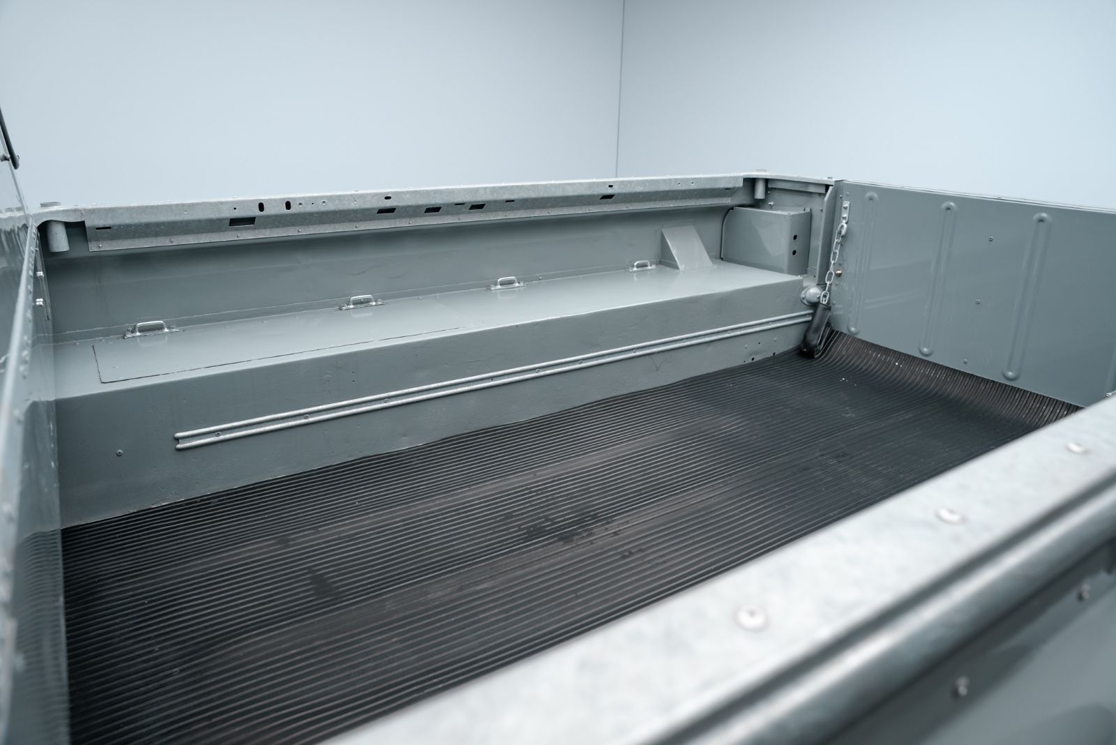 Fahrzeugabbildung Land Rover Serie III 109 LWB/MILITÄRAUSFÜHRUNG/RESTAURIERT