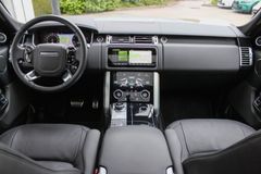 LAND ROVER Range Rover Vogue P400/ AHK/ STANDHZG./ PANO LAND ROVER Range Rover Vogue P400/ AHK/ STANDHZG./ PANO