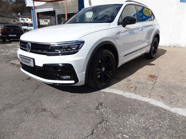 Fahrzeugabbildung Volkswagen Tiguan Allspace/2 x R-Line/Navi/AHK/DSG/Allrad/