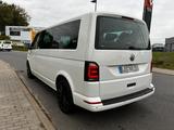 Volkswagen VW T5 Multivan lang Umbau T6 DSG Leder Standheiz - gebrauchte VW T5 aus dem Jahr 2005