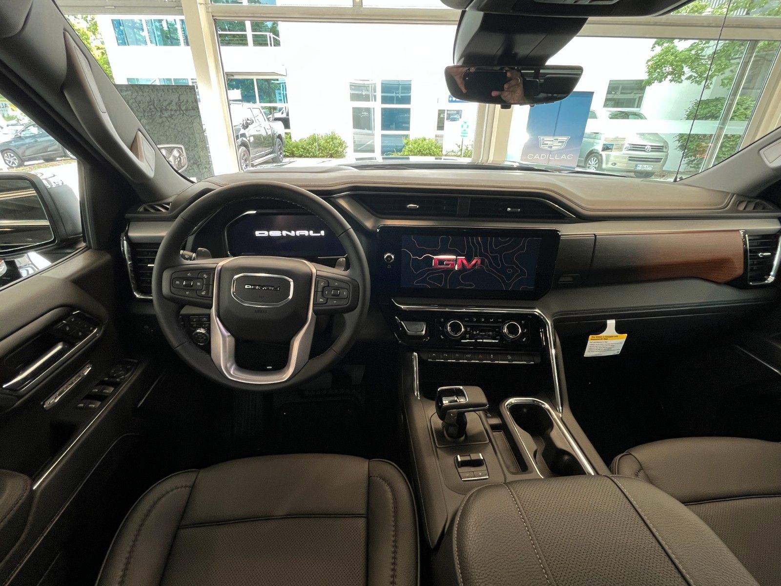 Fahrzeugabbildung GMC Sierra 1500 Denali 6.2 LPG*HeadUp*360°
