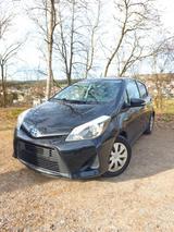 Toyota Yaris 1,5L Hybrid  Automatik Schnäppchen !!! - : Schnäppchen