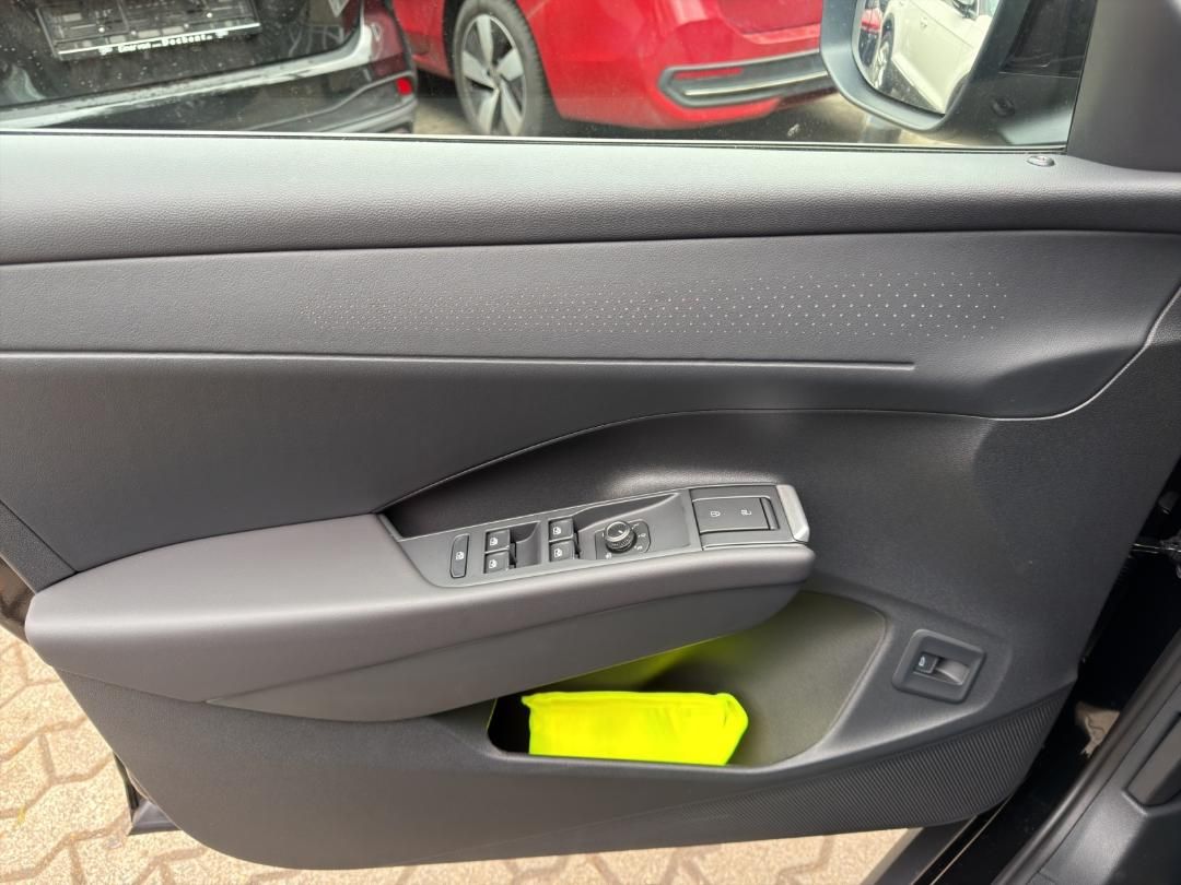 Fahrzeugabbildung Volkswagen T-Roc Style Style,AHK,Easy Open,App Connect,IQ-L