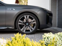 BMW M760 – 12 / 33