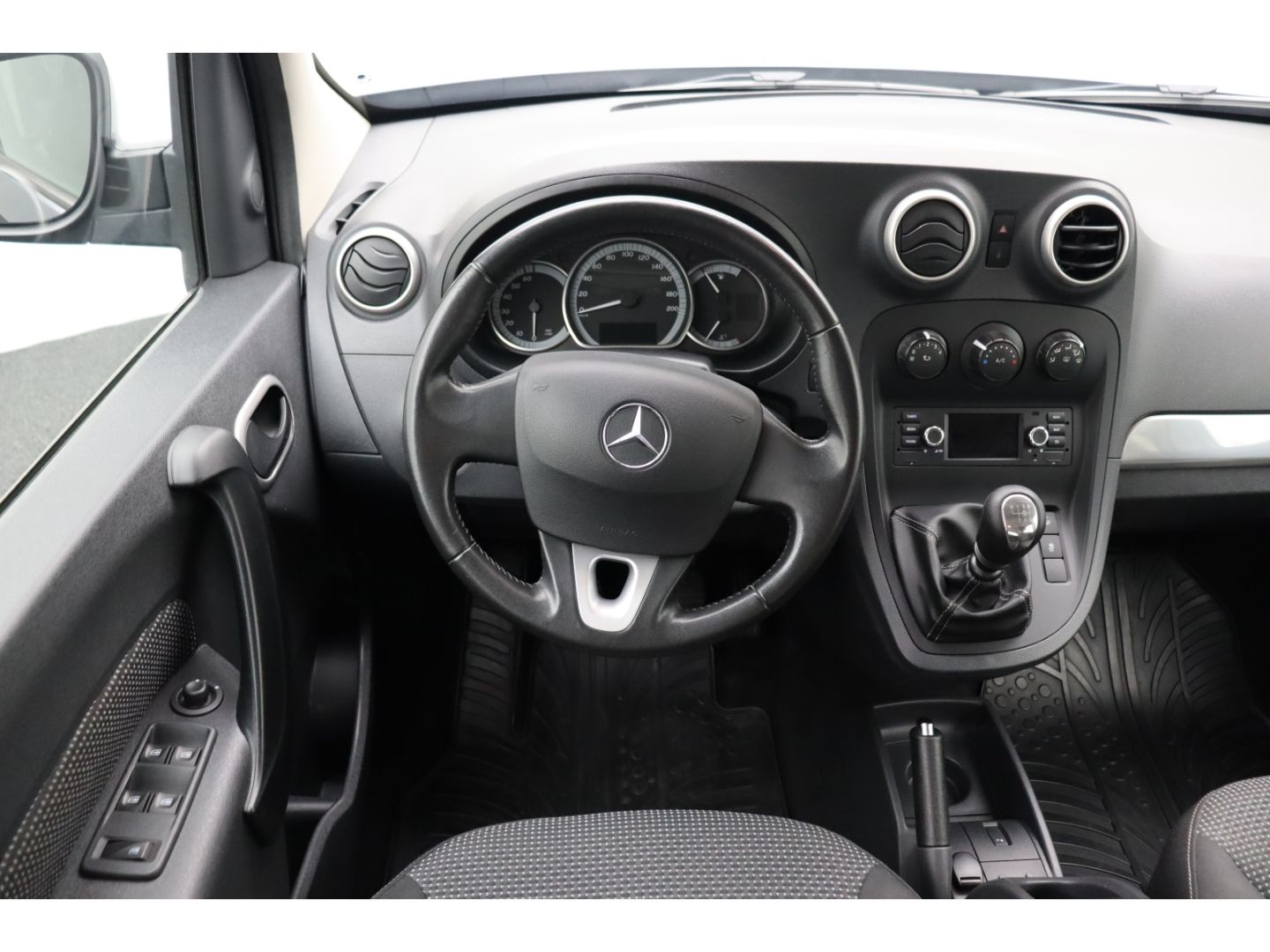 Fahrzeugabbildung Mercedes-Benz Citan Kombi 112 lang Navigation