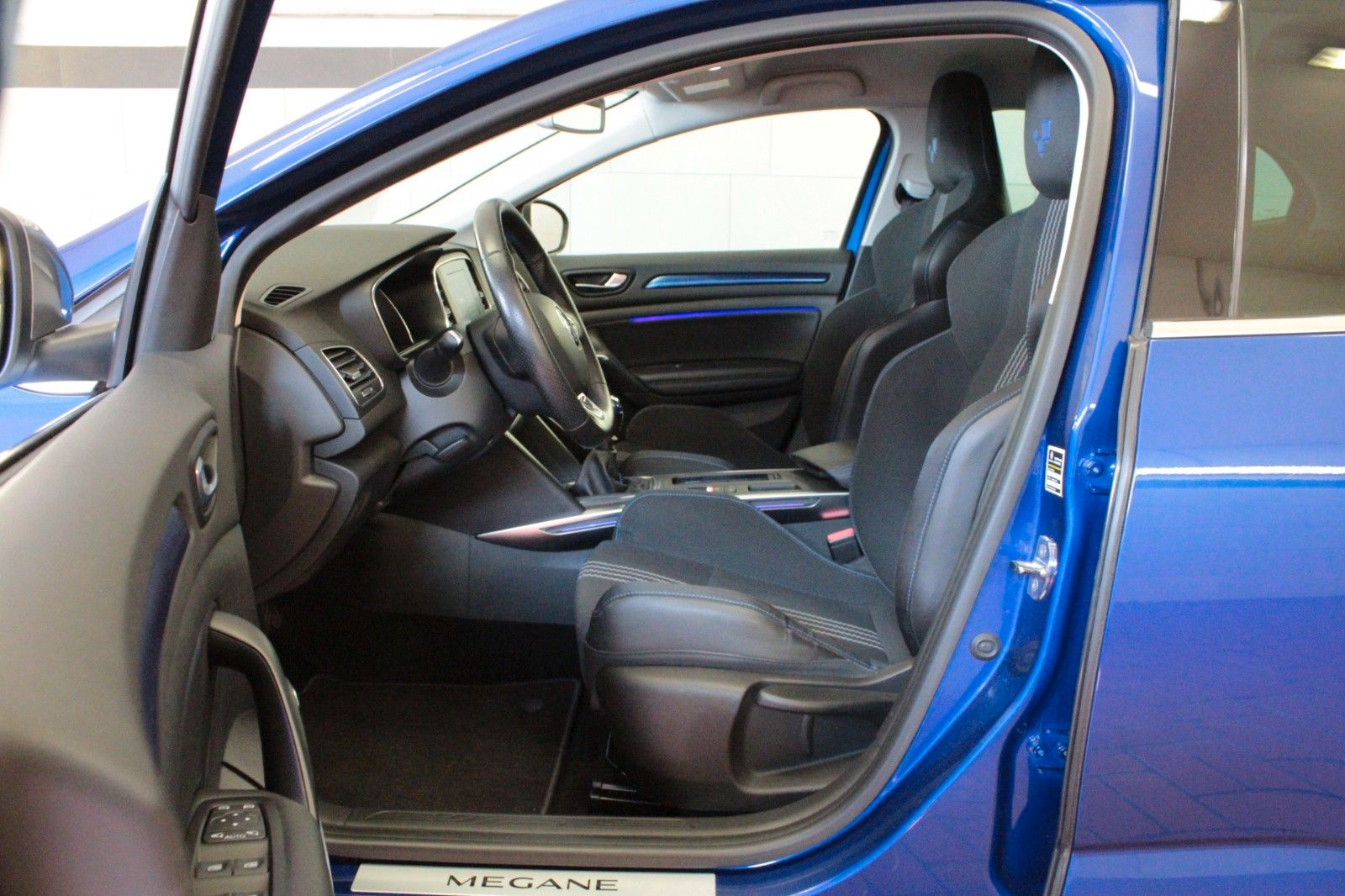 Fahrzeugabbildung Renault Megane ENERGY TCe 130 GT Line   AHK*