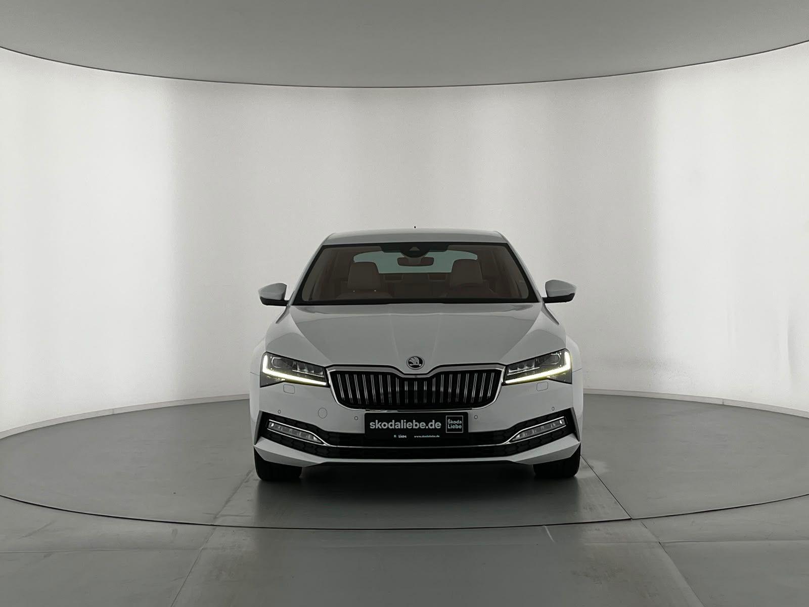 Skoda SUPERB L&K 2.0TSI DSG 360°KAMERA+CANTON+AHK