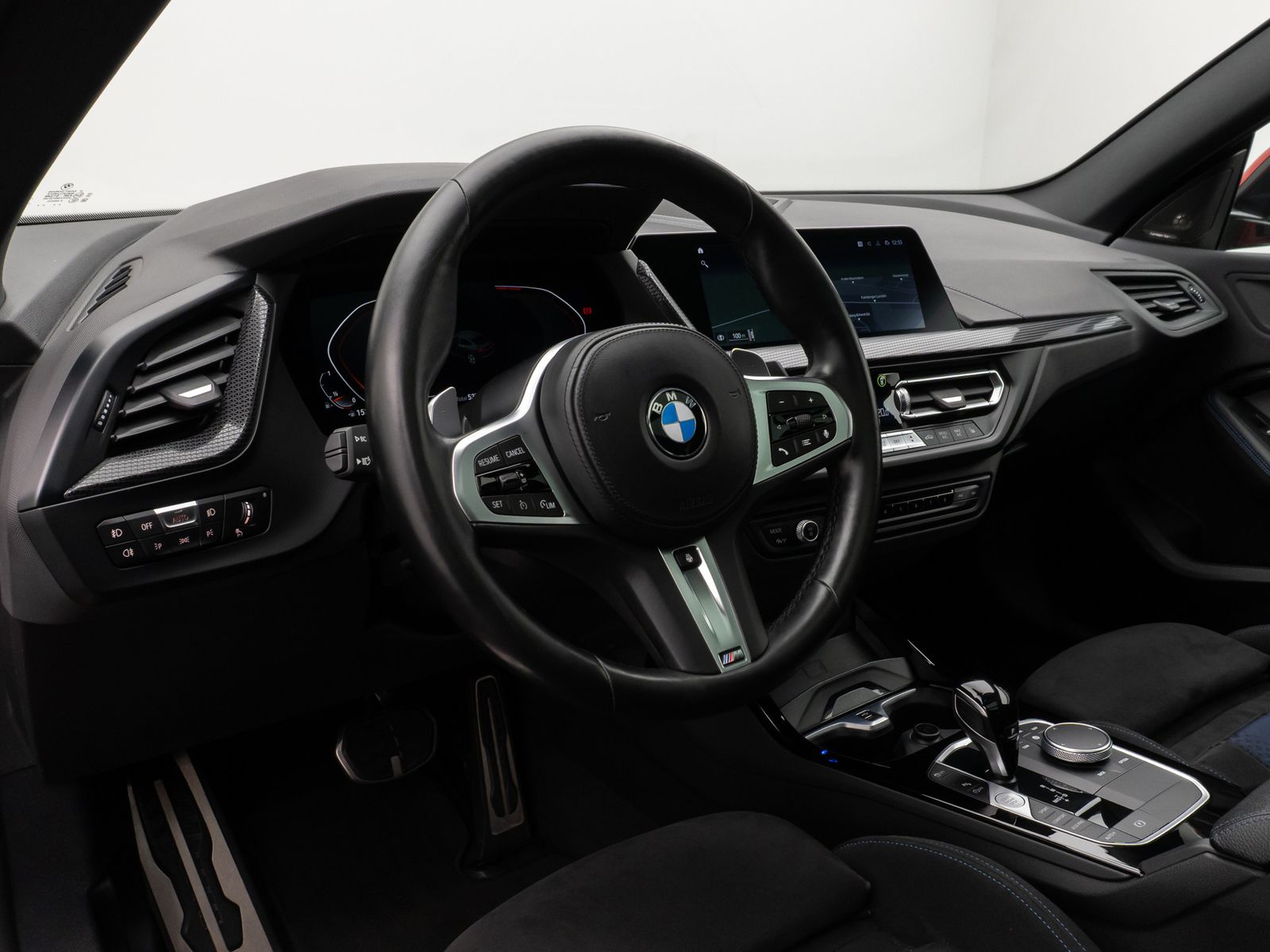 Fahrzeugabbildung BMW 220i Gran Coupé xDr M Sport Panorama Kamera H/K