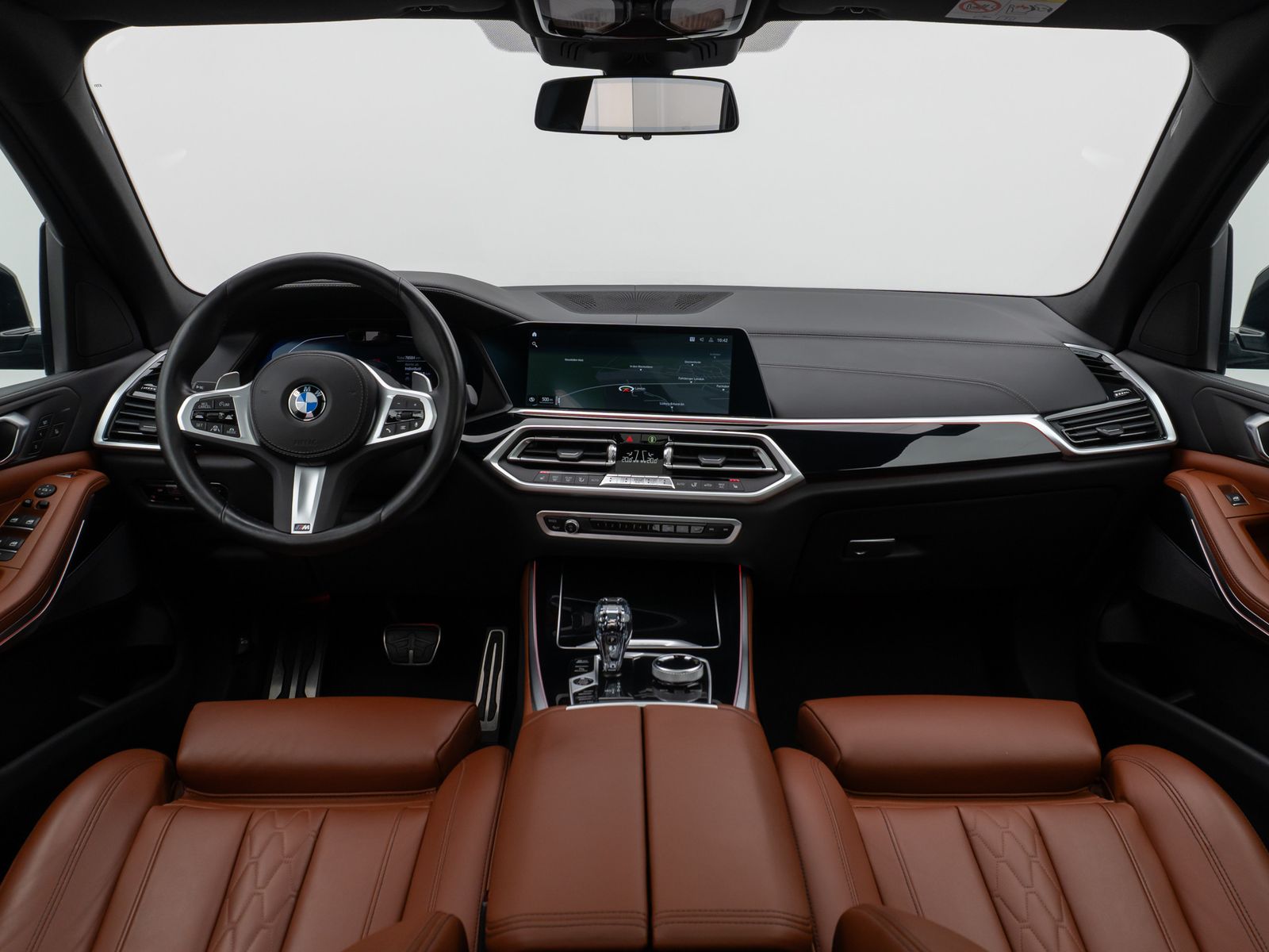 Fahrzeugabbildung BMW X5 xD30d M Sport Panorama Kamera Laser HUD HiFi