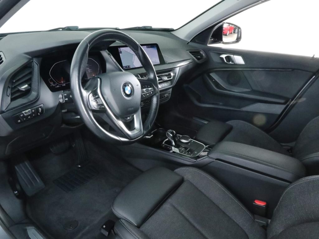 BMW 118 i Sport Line LED Navi Sportsitze LenkHZG, миниатюра 7